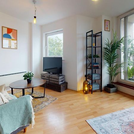 Cozy Hackney Apartment London Kültér fotó